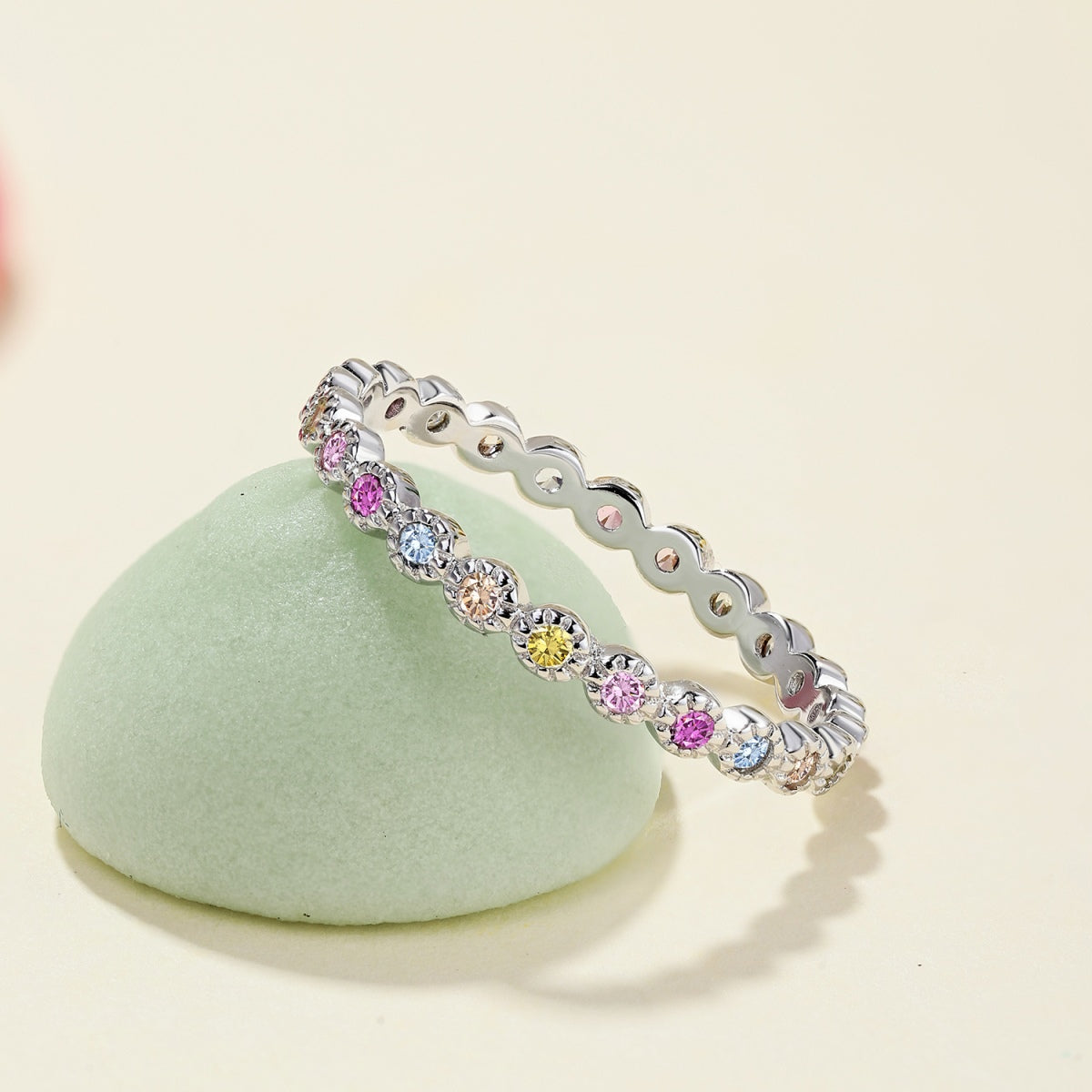 [Olivia Jewelry]Radiant Sparkling Round Cut Daily Ring