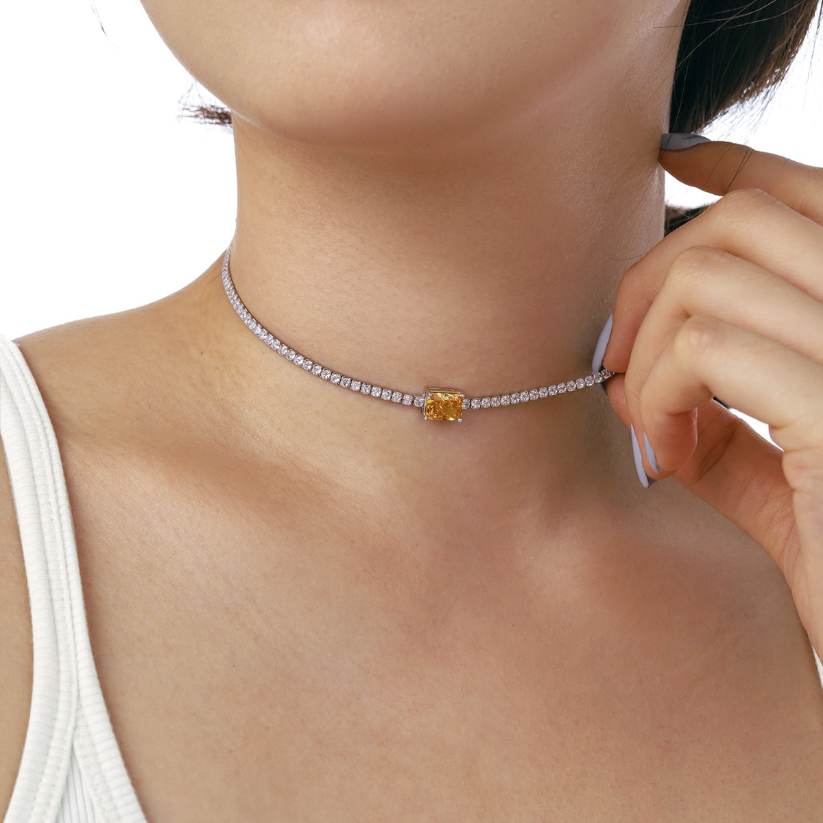 [Olivia Jewelry]2.0 carat Ornate Emerald Cut Necklace