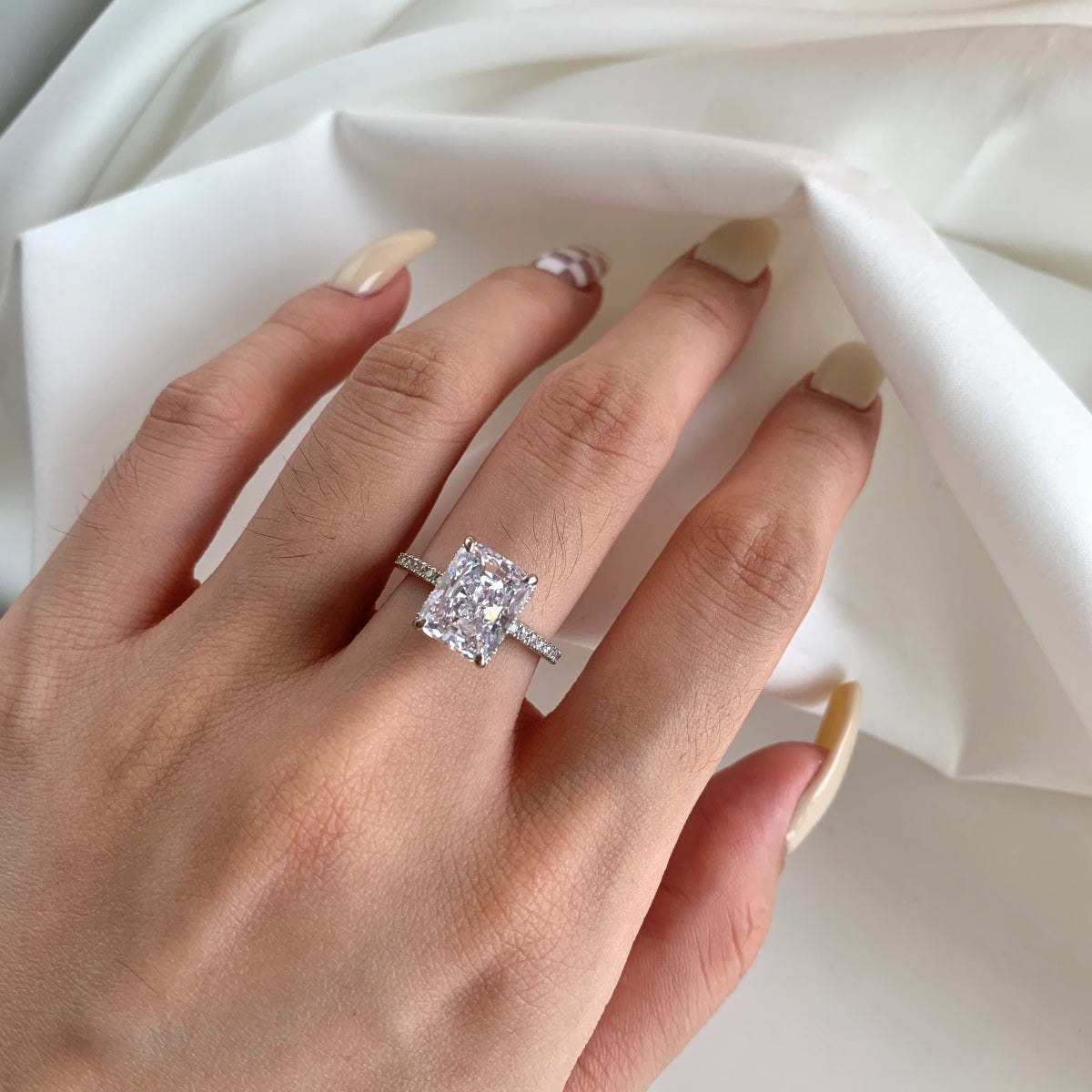[Olivia Jewelry]4.0 Carat Luxurious Engagement Ring