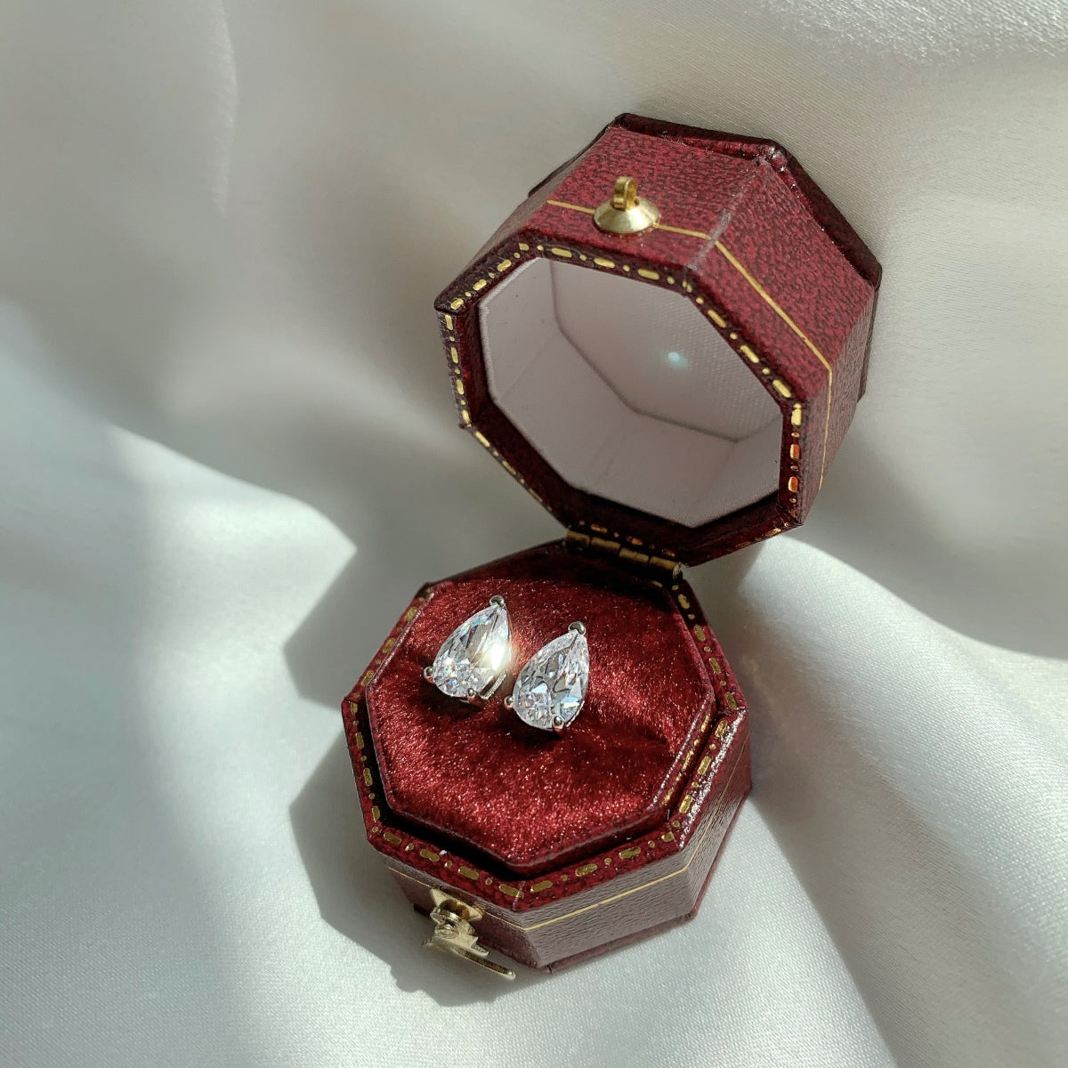 [Olivia Jewelry]Ornate Water Drop Shape Earrings