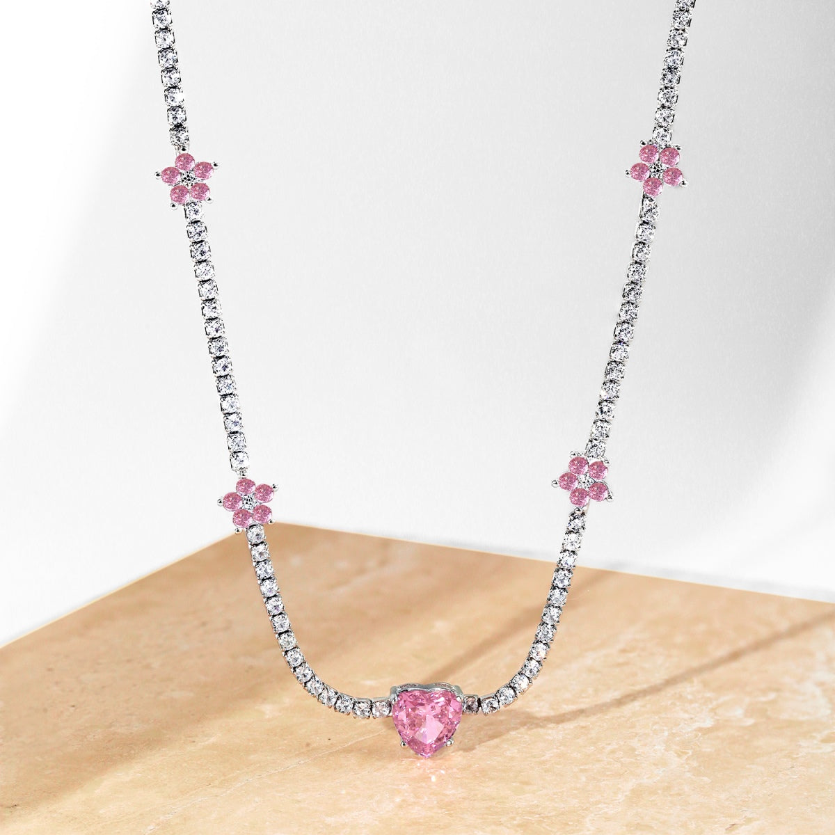 [Olivia Jewelry]Dazzling Pink Heart Flower Necklace