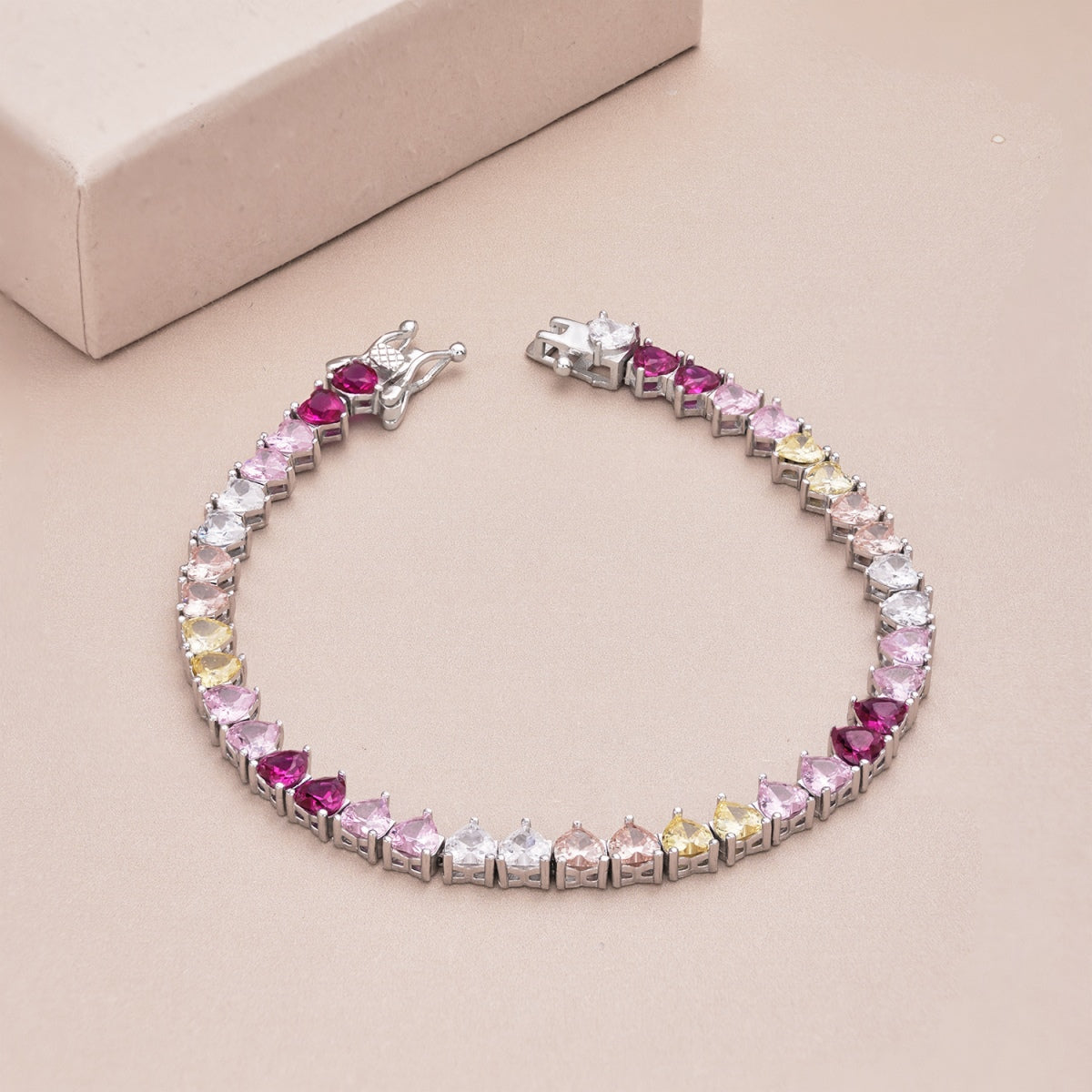 [Olivia Jewelry]Luxurious Colorful Romantic Heart Shape Lover Bracelet