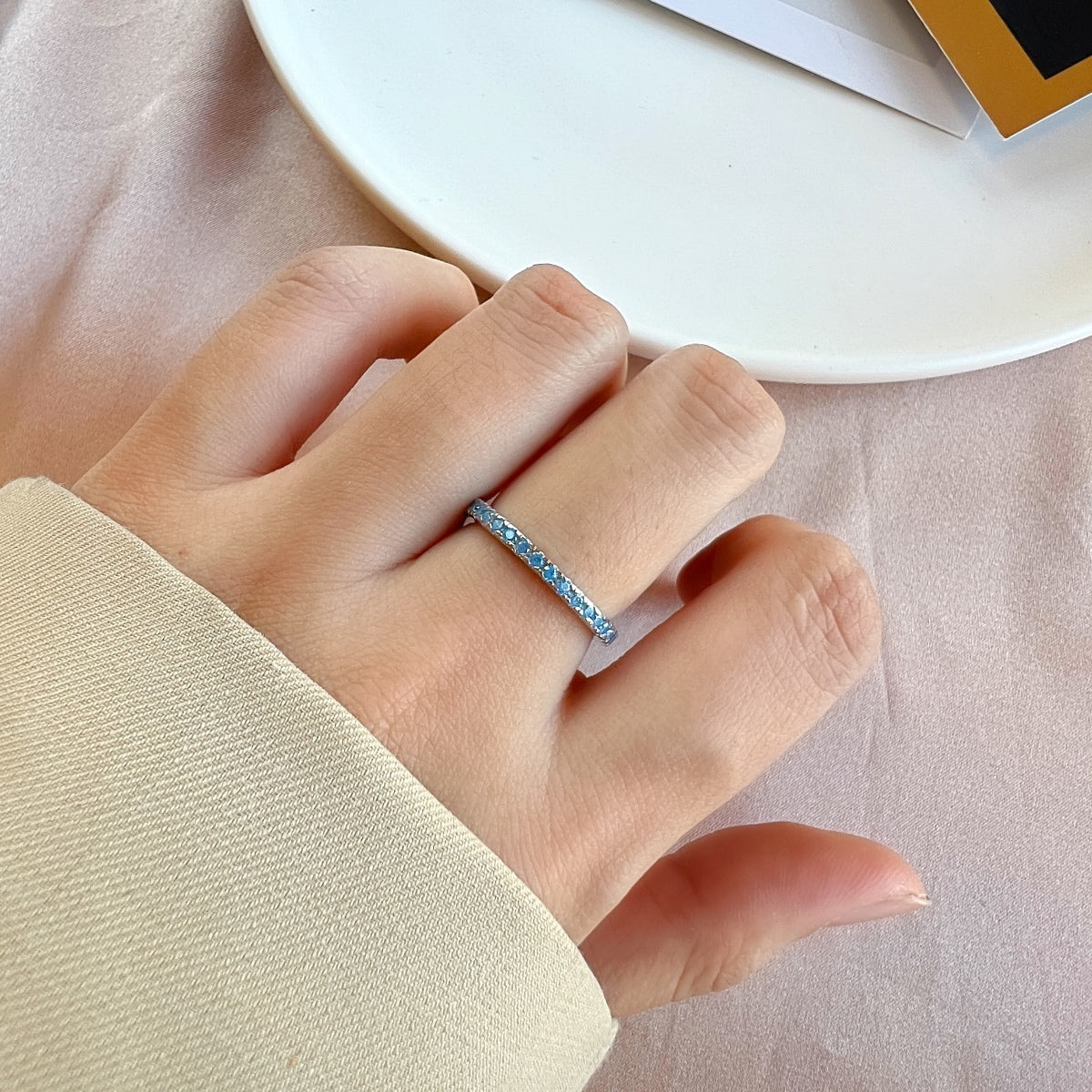 [Olivia Jewelry]Delicate Sparkling Round Cut Daily Ring