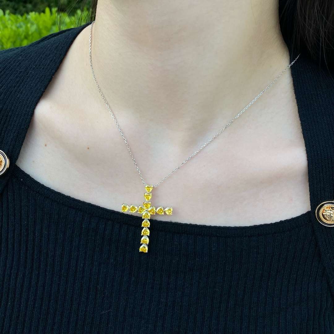 [Olivia Jewelry]Radiant Cross Shape Necklace