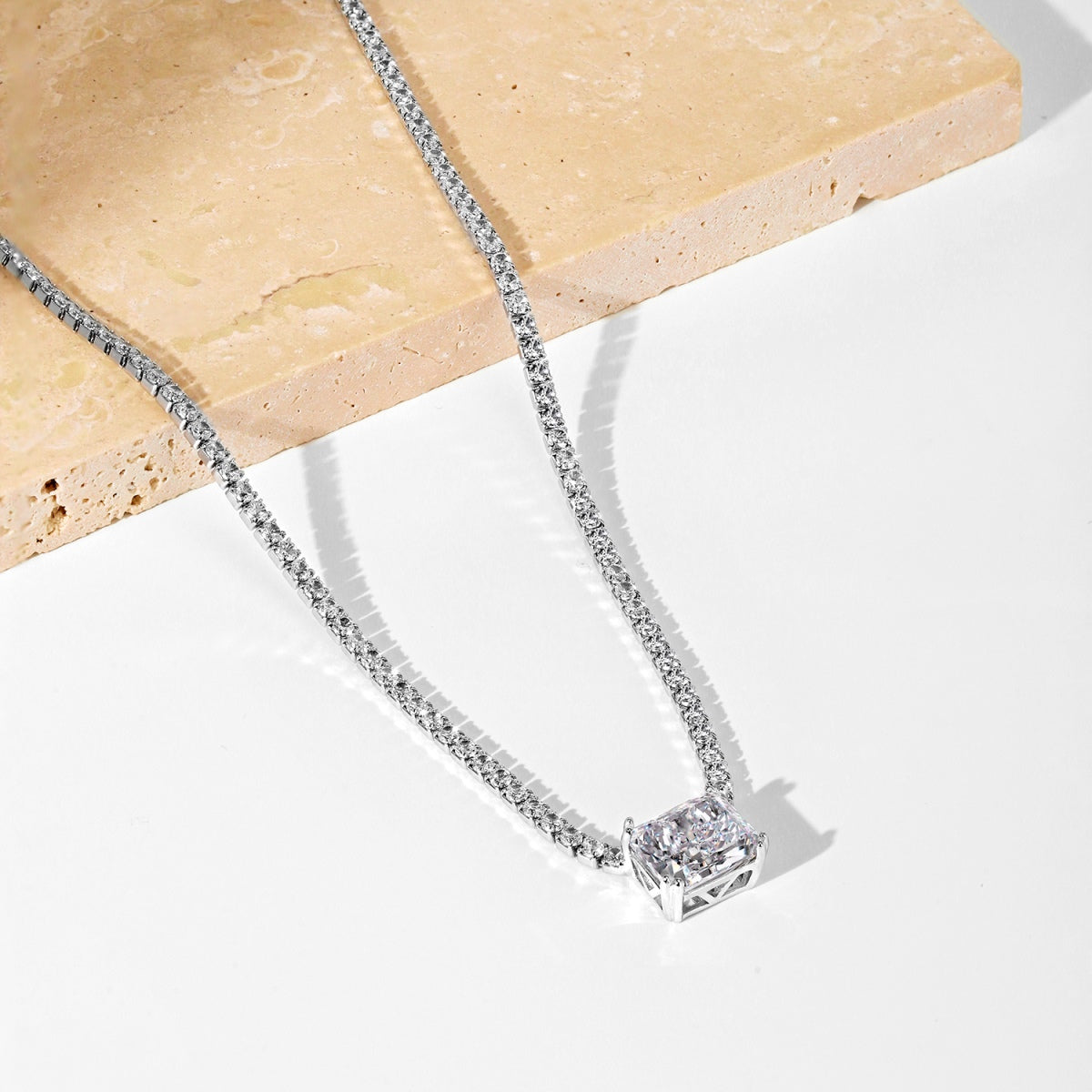 [Olivia Jewelry]4.0 Carat Elegant Radiant Cut Necklace