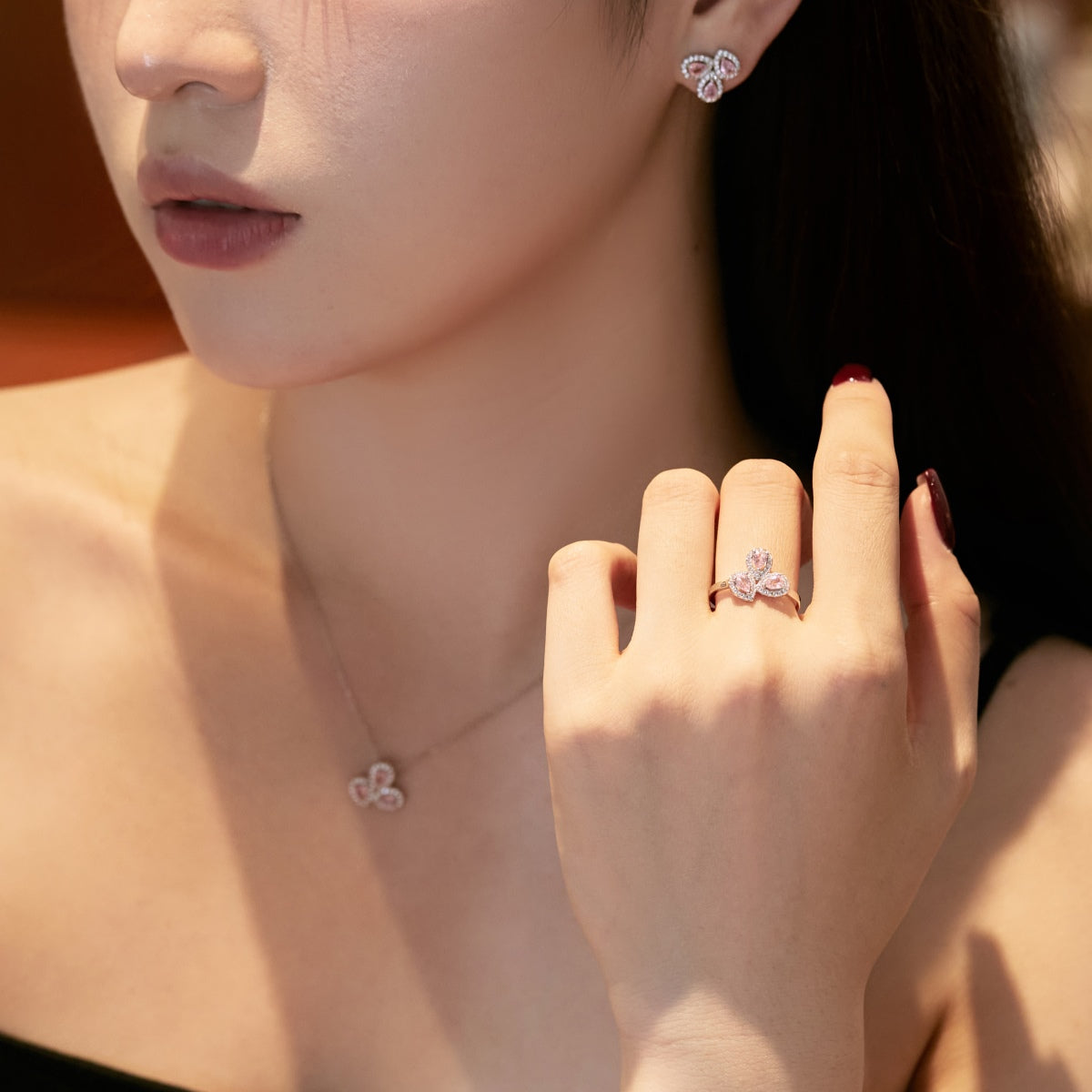 [Olivia Jewelry]Elegant Flower Shape Pear Cut Necklace