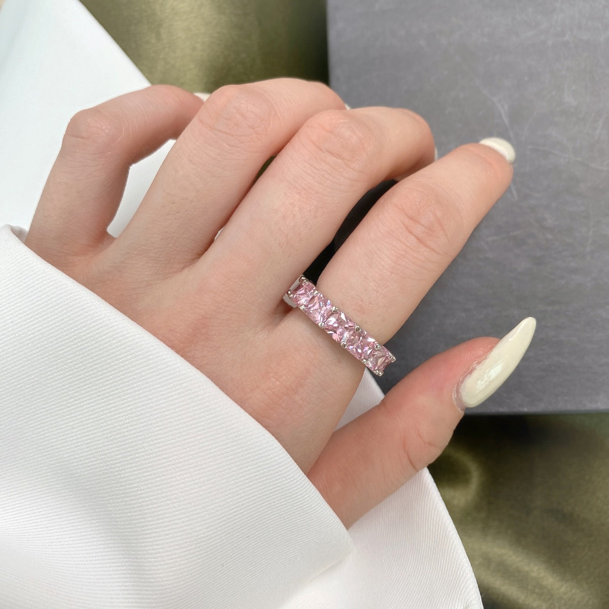 [Olivia Jewelry]Elegant Princess Cut Tennis Ring