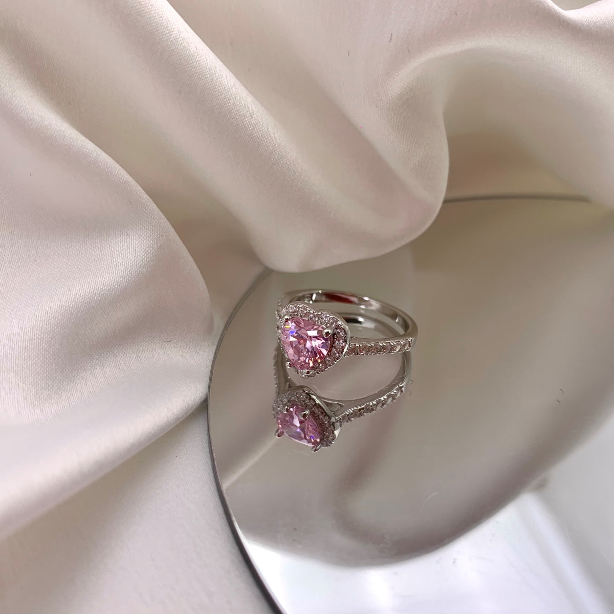 [Olivia Jewelry]Eternity Splashy Romantic Heart Shape Lover Ring