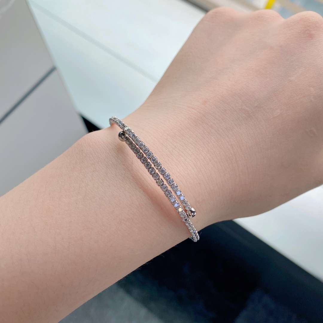 [Olivia Jewelry]Row of Diamonds Round Fashion Bracelet