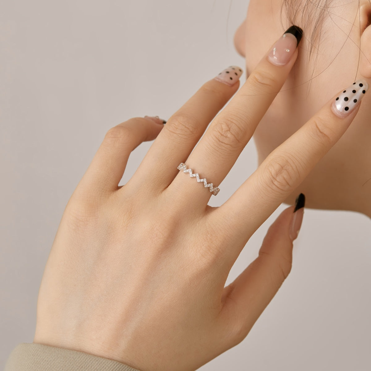 [Olivia Jewelry]Delicate Enchanting Wave Shape Daily Ring