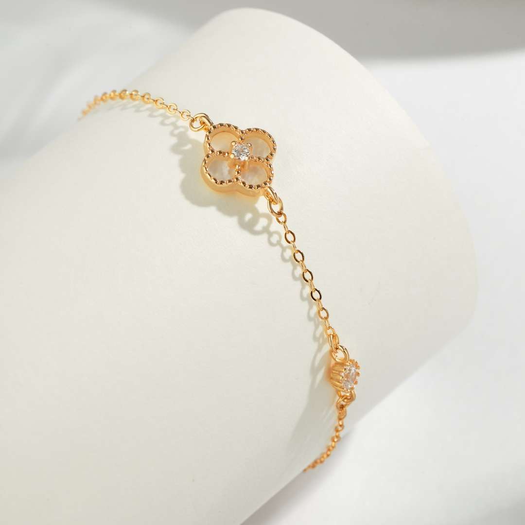 [Olivia Jewelry]Delicate Four Leaf Clover Bracelet