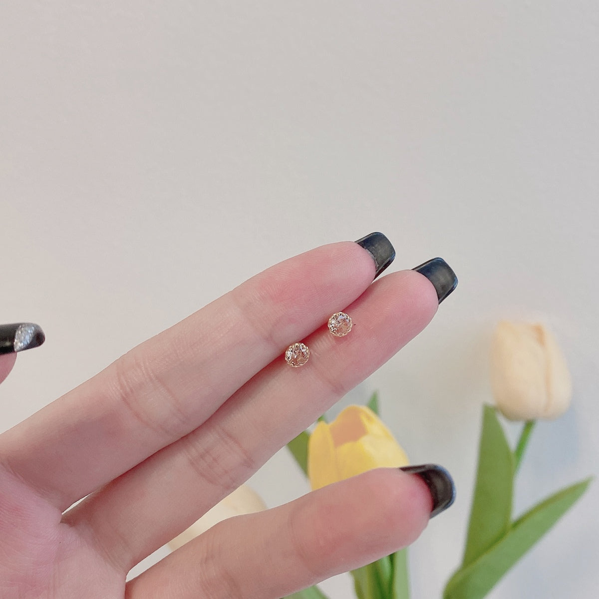 [Olivia Jewelry]Sparkling Colorful Round Shape Earrings