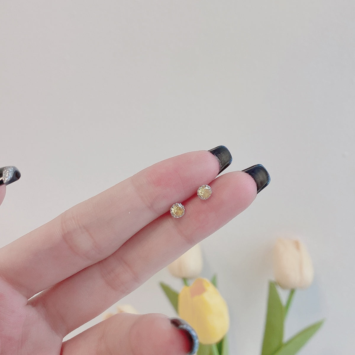 [Olivia Jewelry]Sparkling Colorful Round Shape Earrings