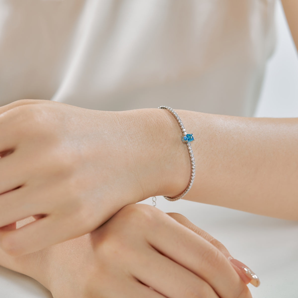 [Olivia Jewelry]0.75 Carat Exquisite Oval Cut Daily Bracelet