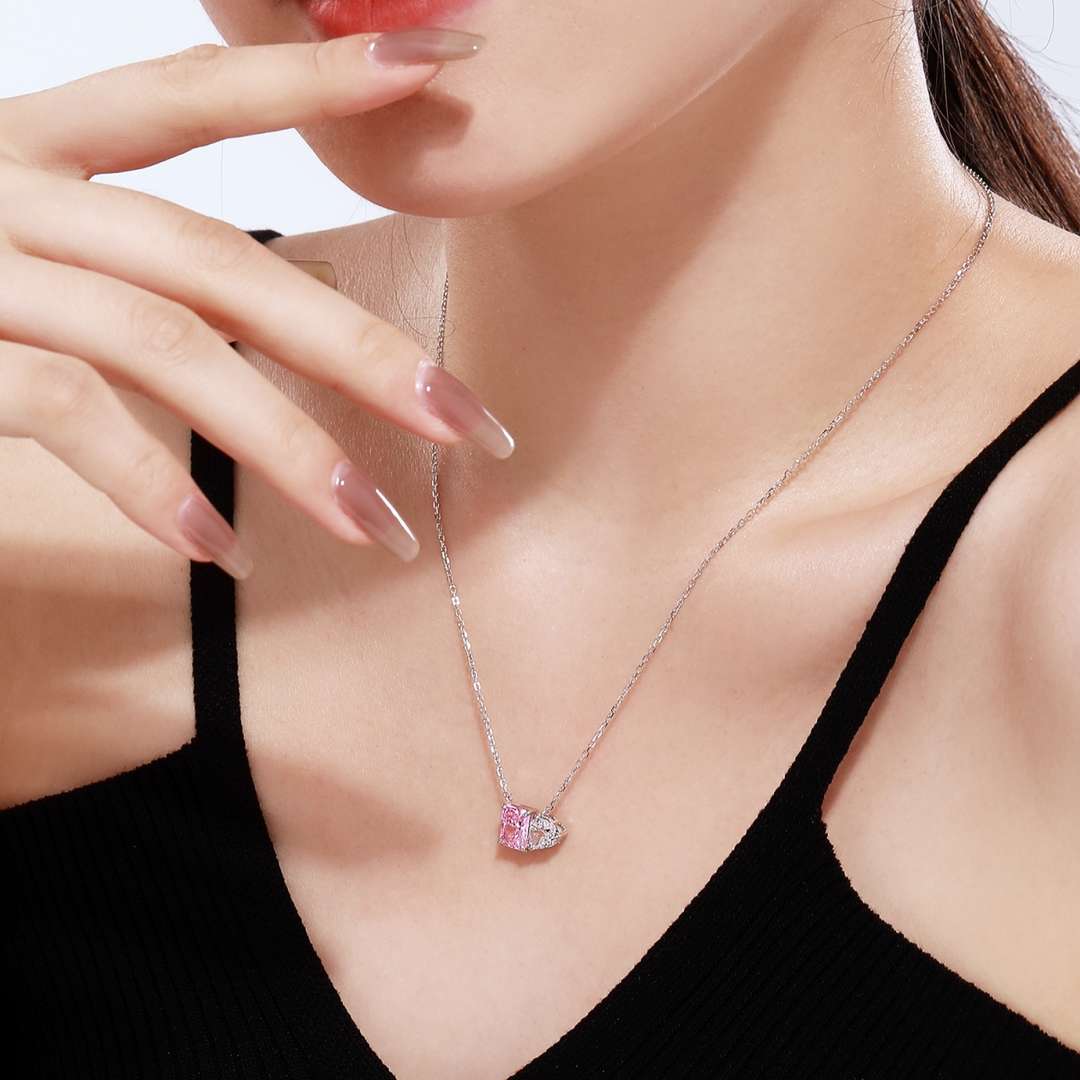 [Olivia Jewelry]Dazzling Square & Heart Shape Necklace