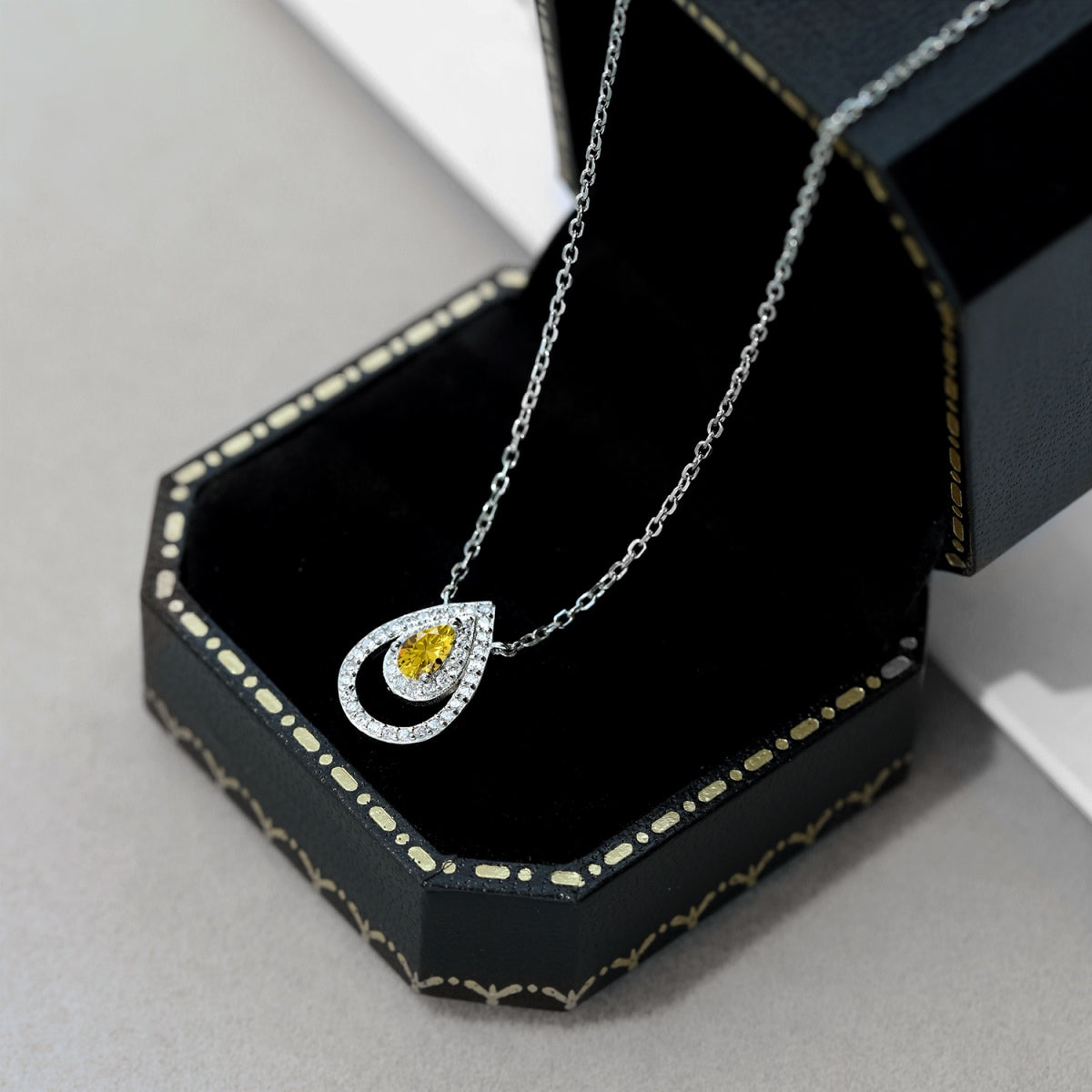 [Olivia Jewelry]Sparkling Pear Cut Necklace