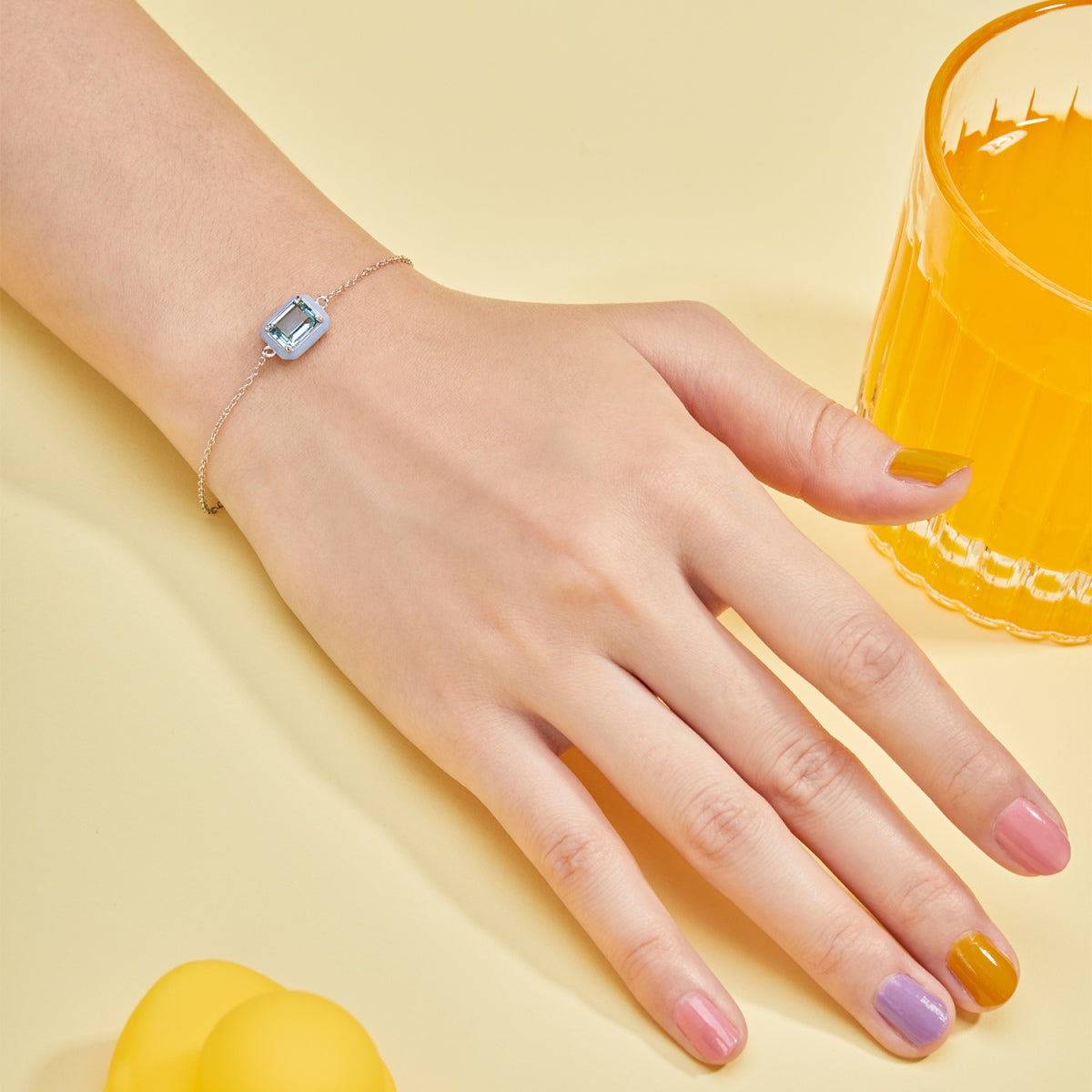 [Olivia Jewelry]2.0 Carat Sparkling Colorful Emerald Cut Daily Bracelet