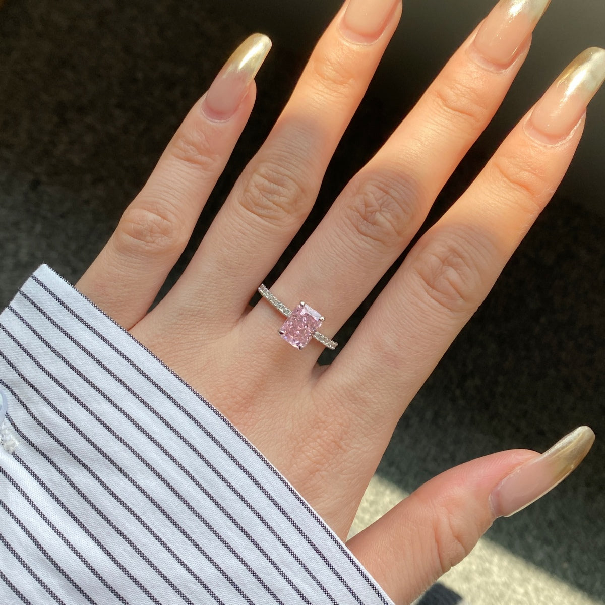 [Olivia Jewelry]2.0 Carat Dazzling Sparkling Radiant Cut Party Ring