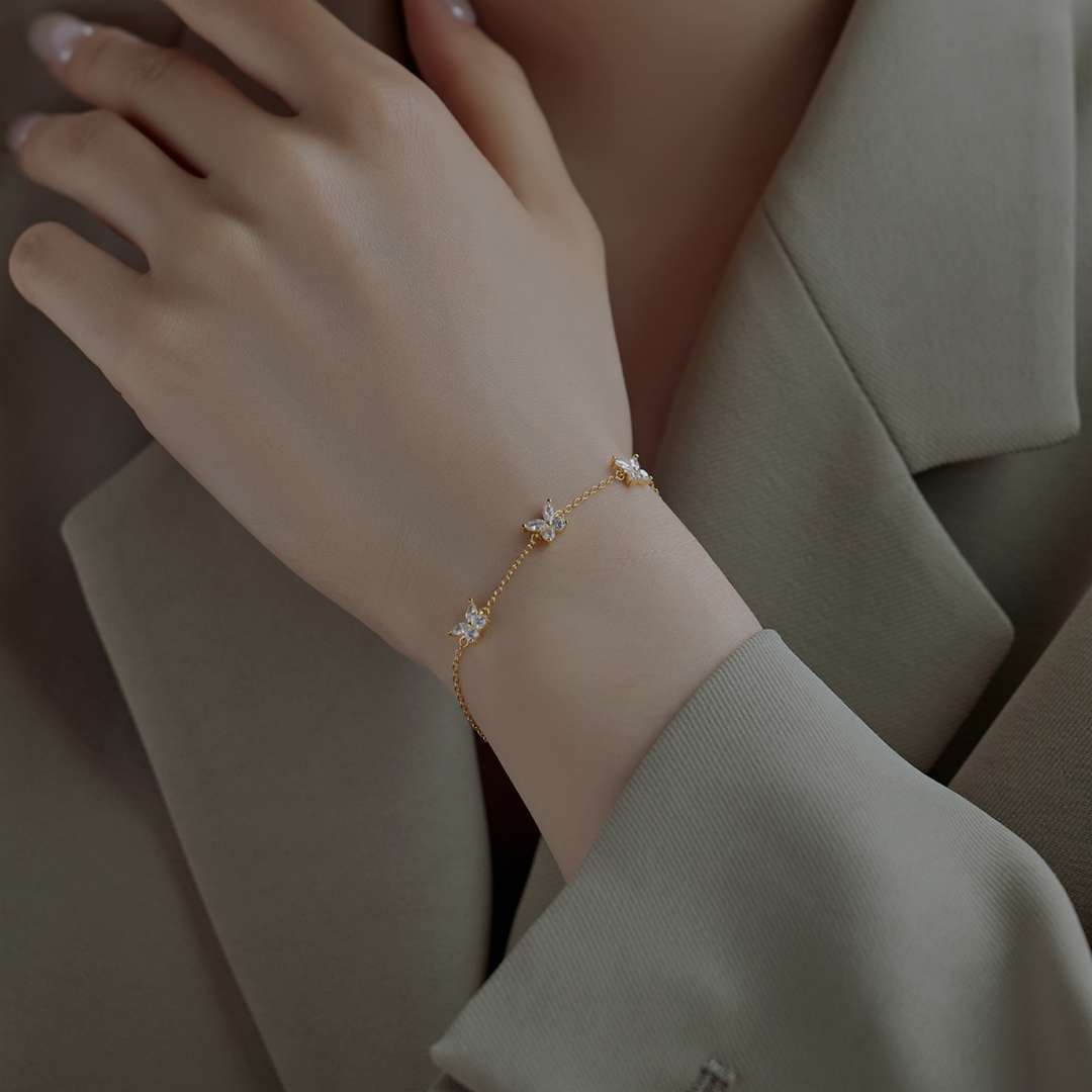 [Olivia Jewelry]Radiant Butterfly Shape Necklace