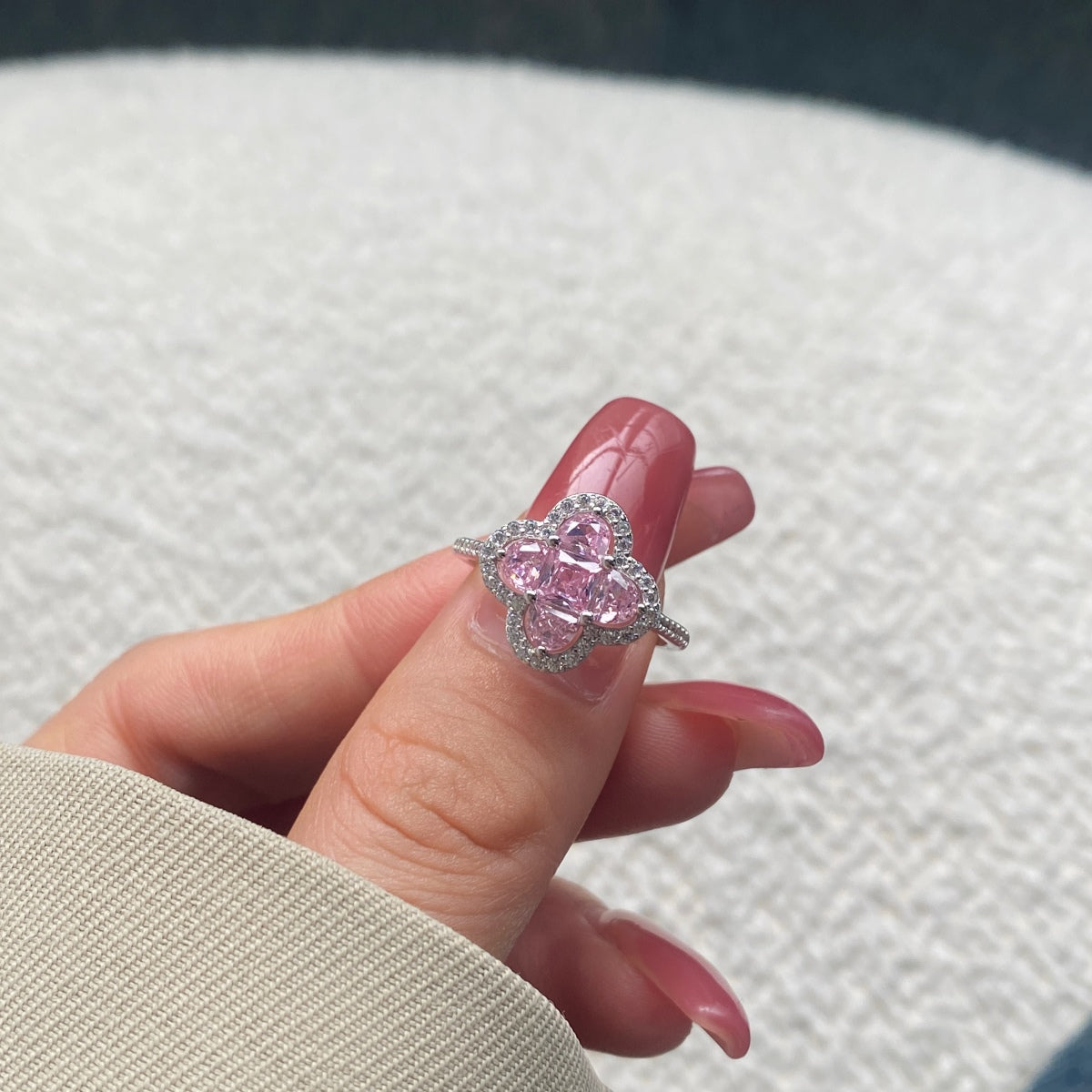 [Olivia Jewelry]Luxurious Eternity Flower Shape Banquet Ring