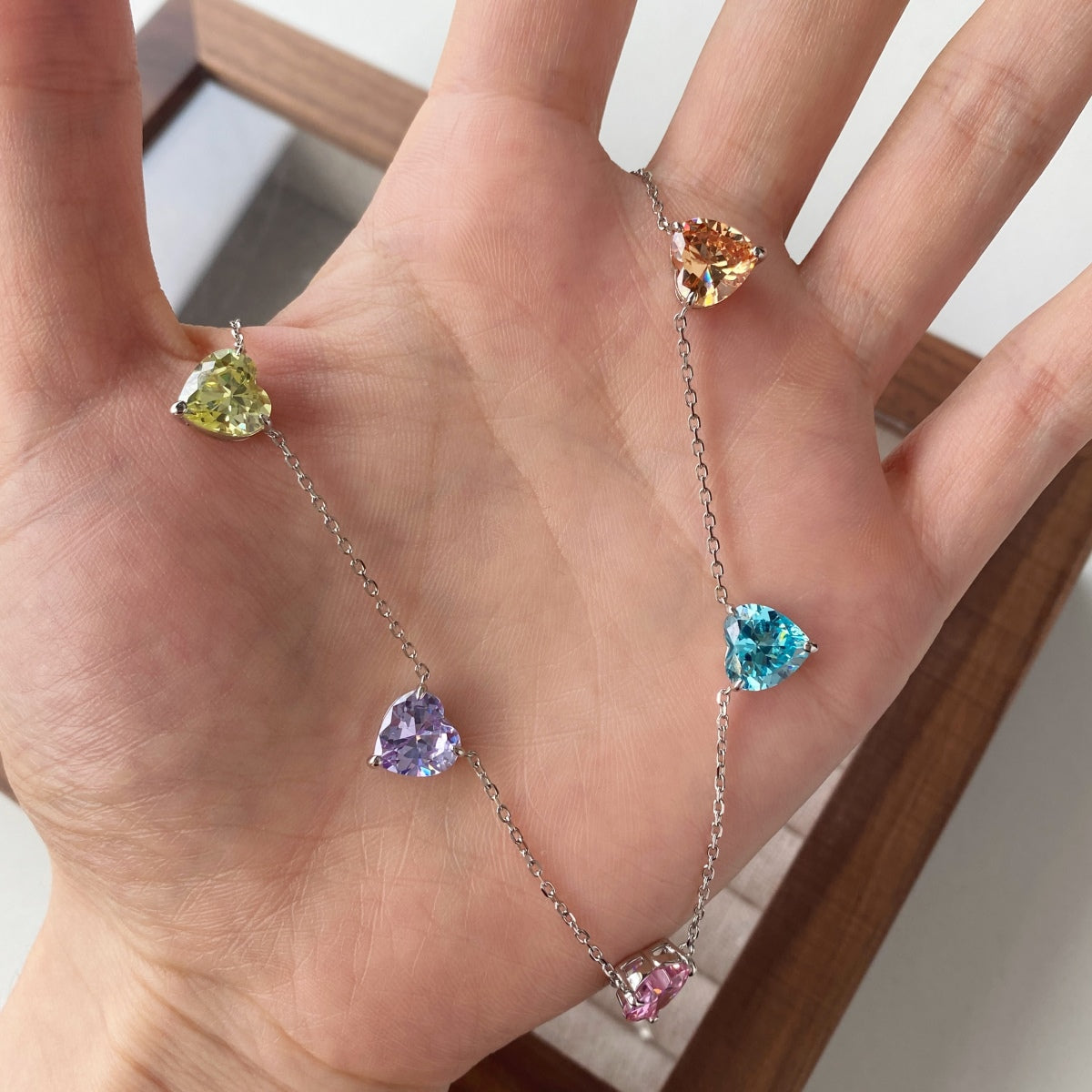 [Olivia Jewelry]Sparkling Colorful Heart Cut Necklace