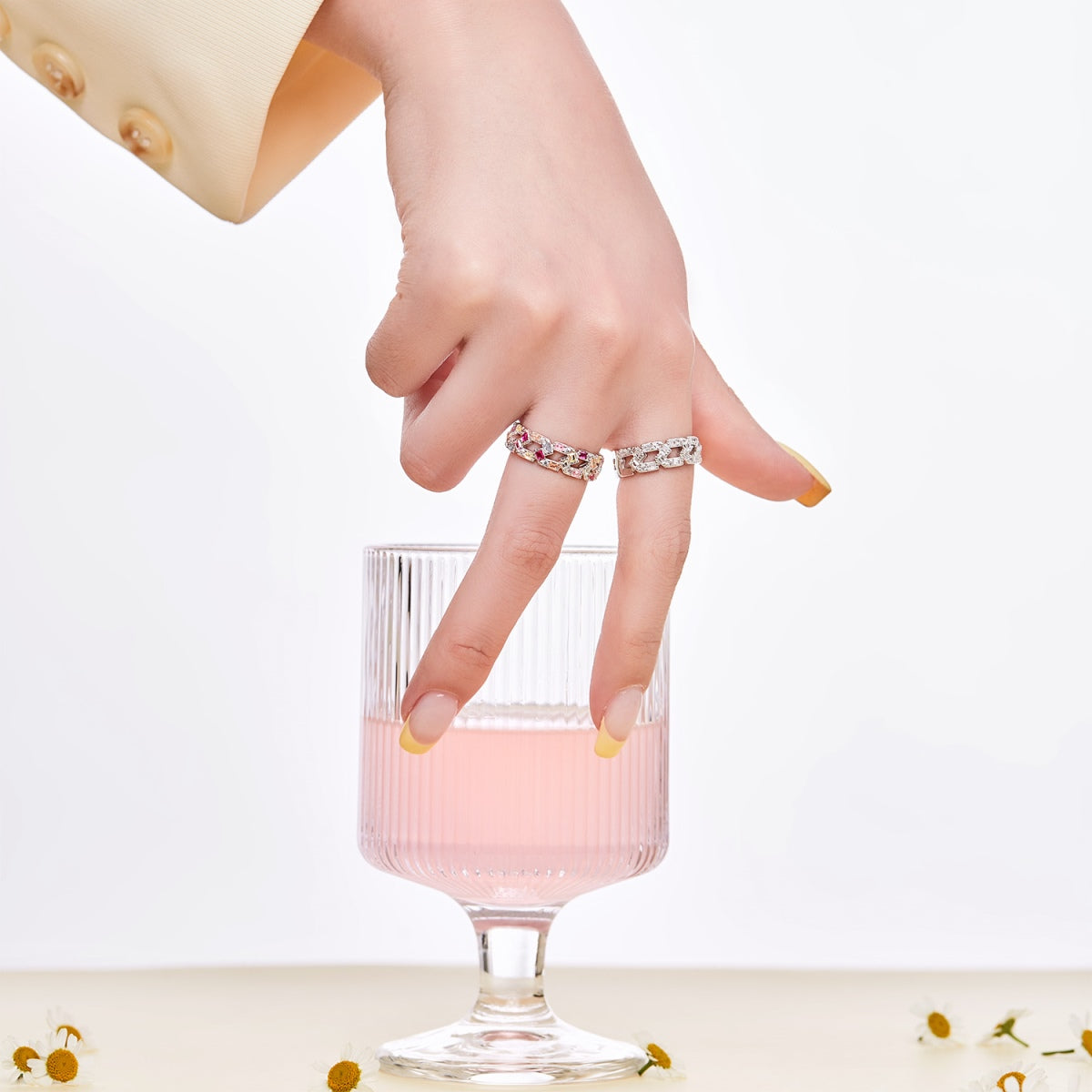 [Olivia Jewelry]Sparkling Vibrant Emerald Cut Daily Ring