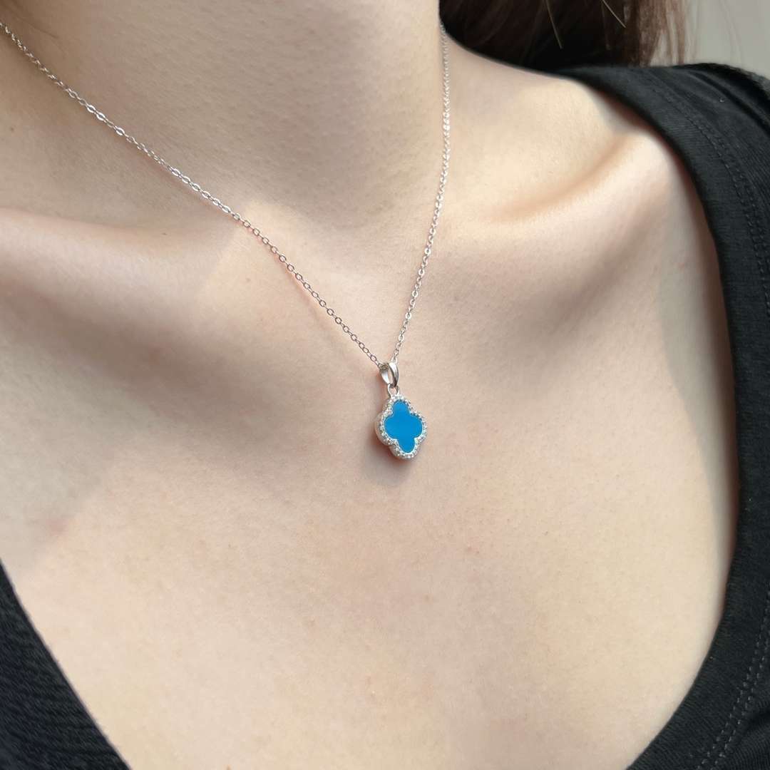 [Olivia Jewelry]Dainty Flower Shape Necklace