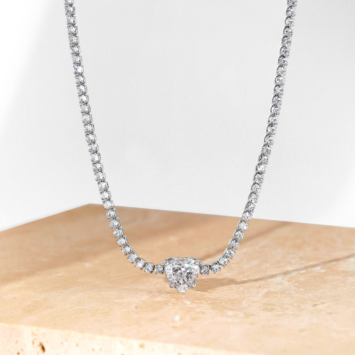 [Olivia Jewelry]2.0 Carat Sparkling Tennis Heart Cut Necklace