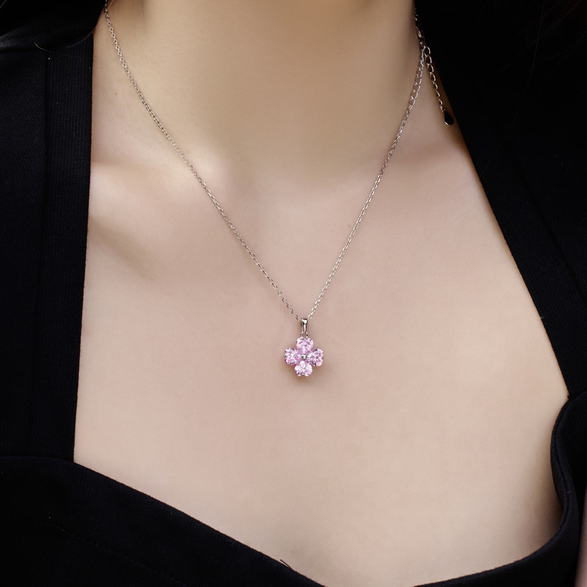 [Olivia Jewelry]Heart-Shaped Four-Leaf Clover Bead Necklace