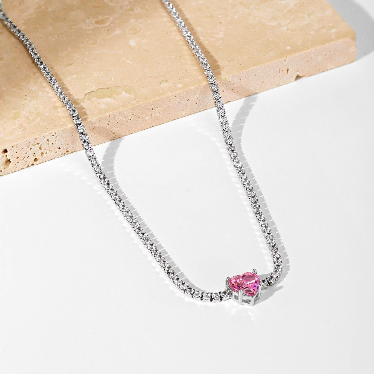 [Olivia Jewelry]2.0 Carat Sparkling Tennis Heart Cut Necklace
