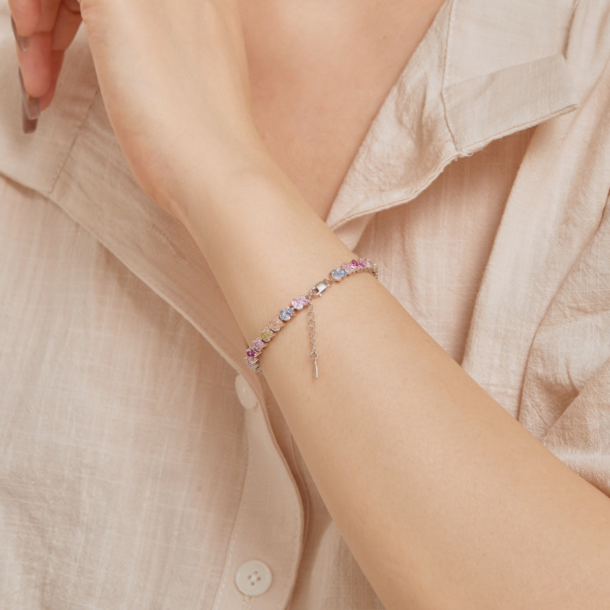 [Olivia Jewelry]Ornate Colorful Flower Shape Party Bracelet