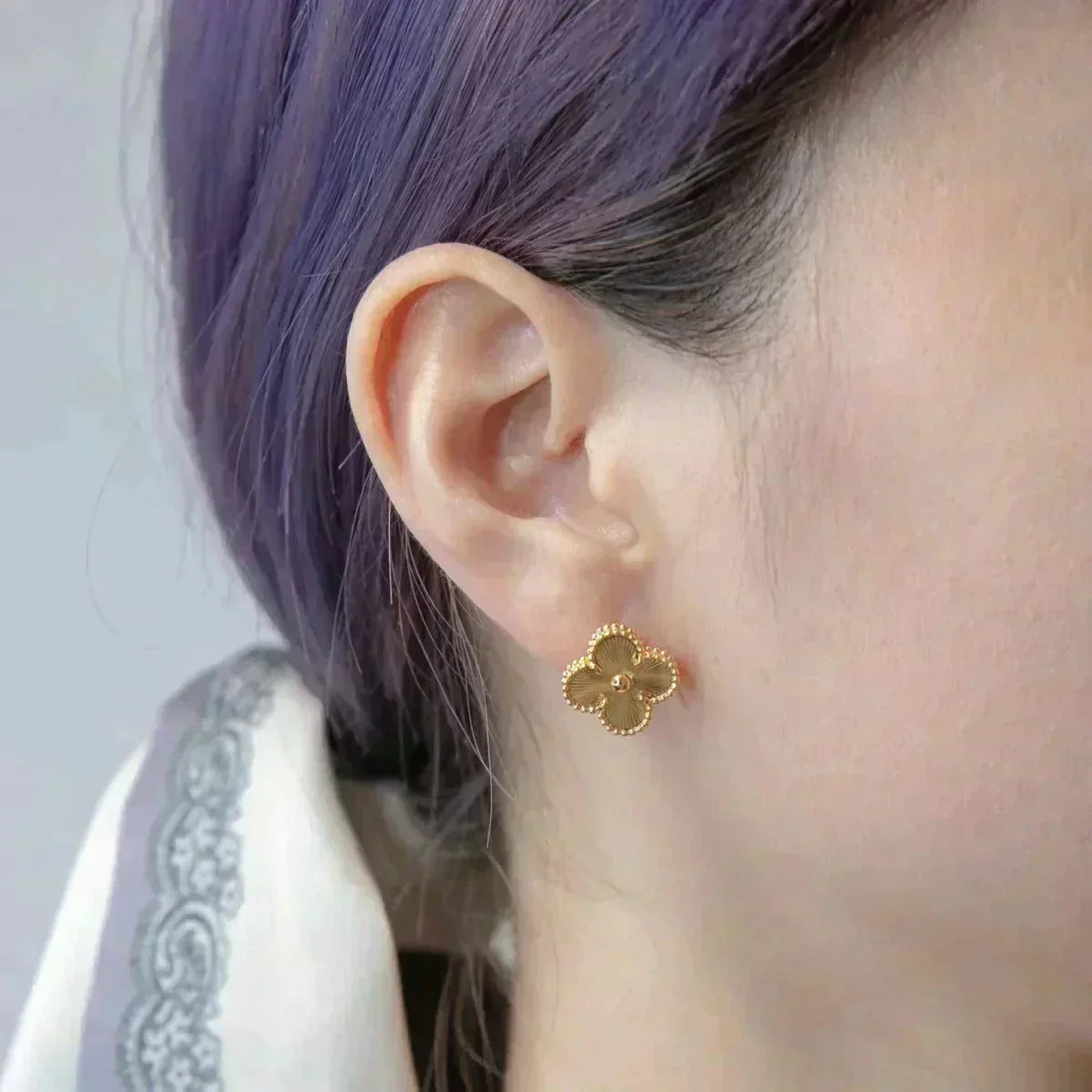 [Olivia Jewelry]CLOVER MEDIUM 1 MOTIFS LASER EARRINGS