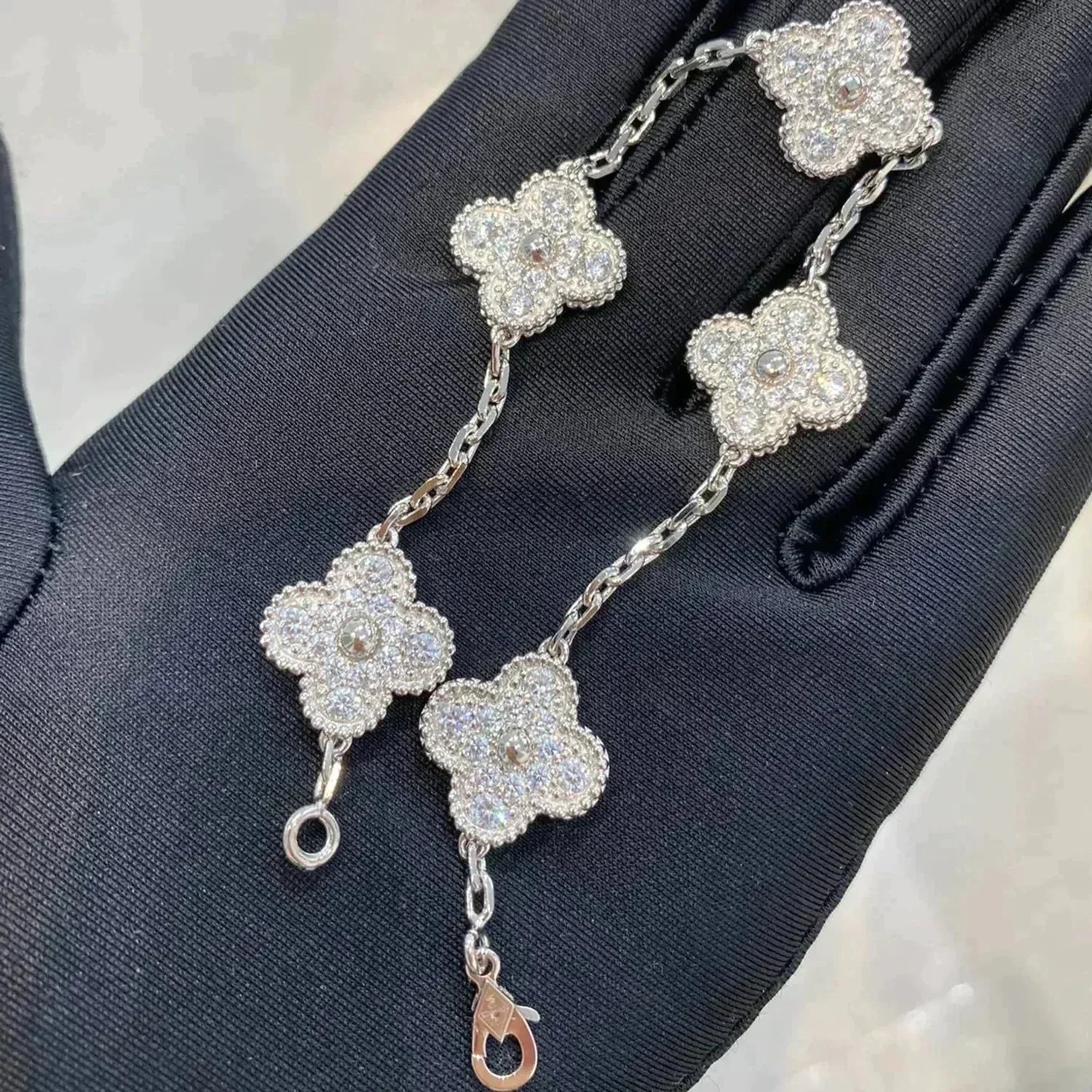 [Olivia JW]CLOVER 5 MOTIFS  DIAMOND BRACELET SILVER