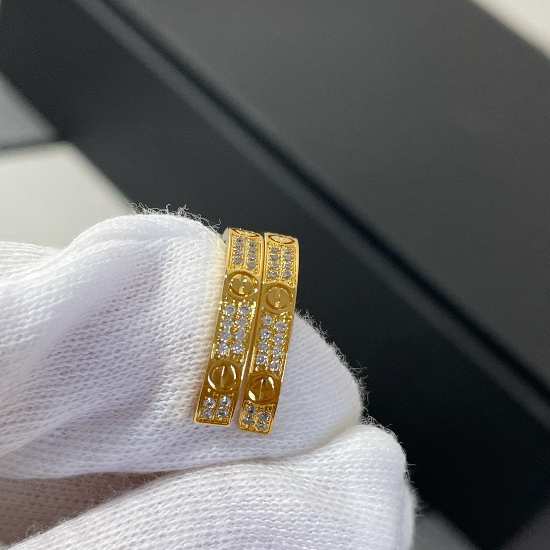 [Olivia Jewelry]LOVE DIAMOND GOLD HOOP EARRINGS