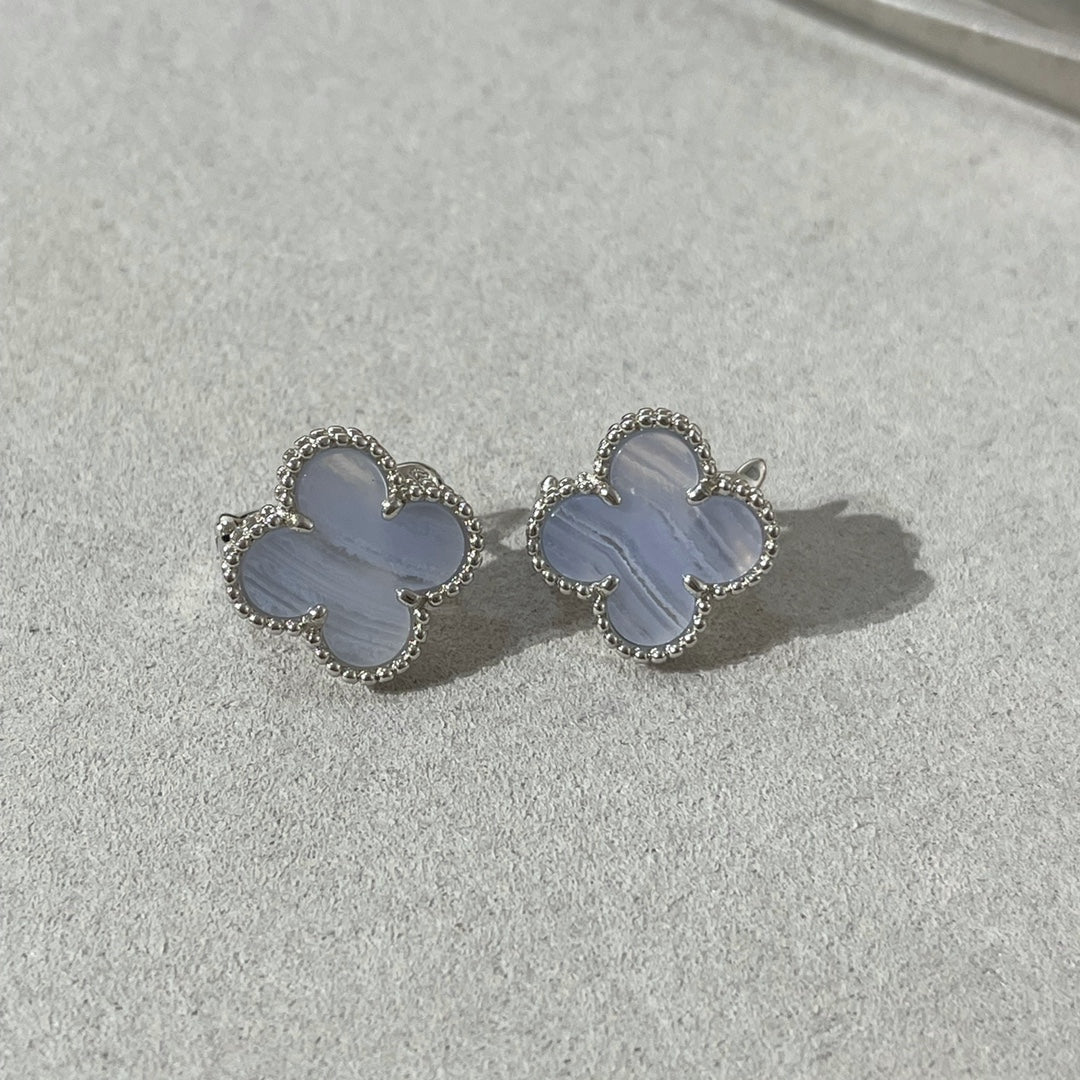 [Olivia Jewelry]CLOVER CHALCEDONY SILVER STUD EARRINGS