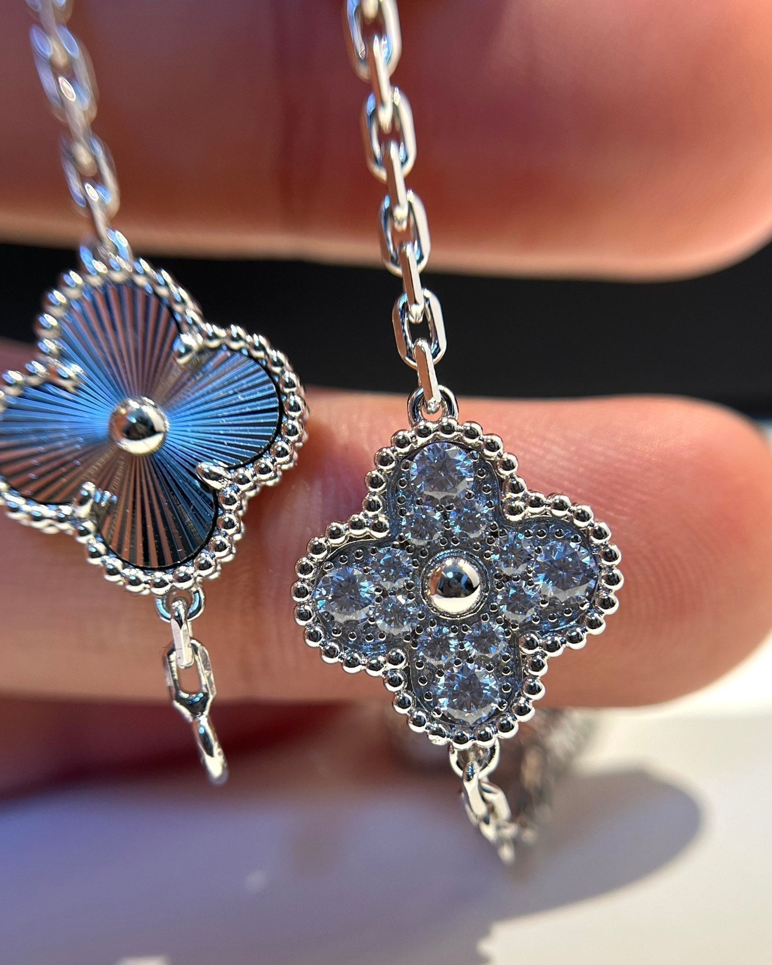 [Olivia JW]CLOVER 5 MOTIF SILVER DIAMOND BRACELET