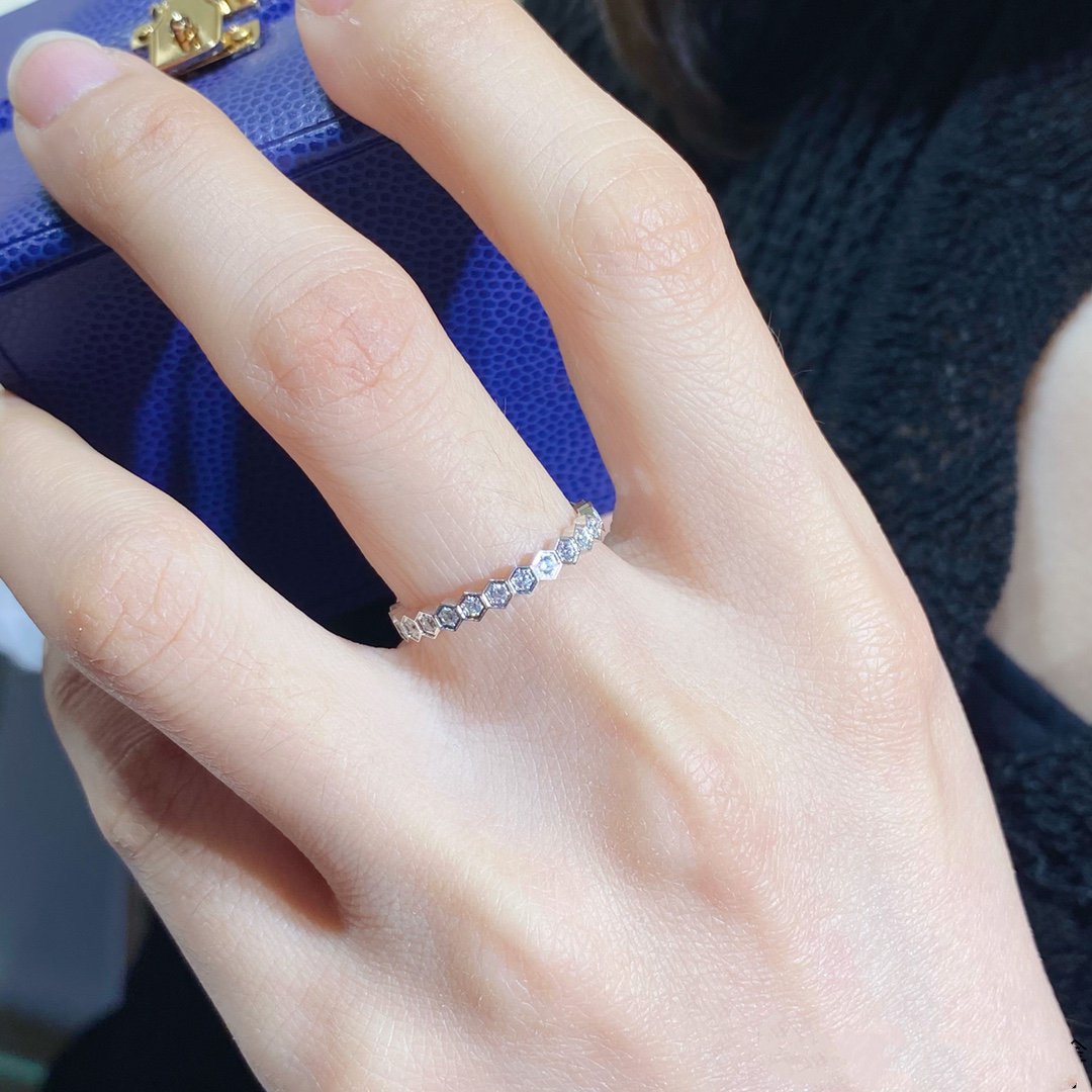 [Olivia Jewelry]BEE LOVE DIAMOND PAVED SMALL RING