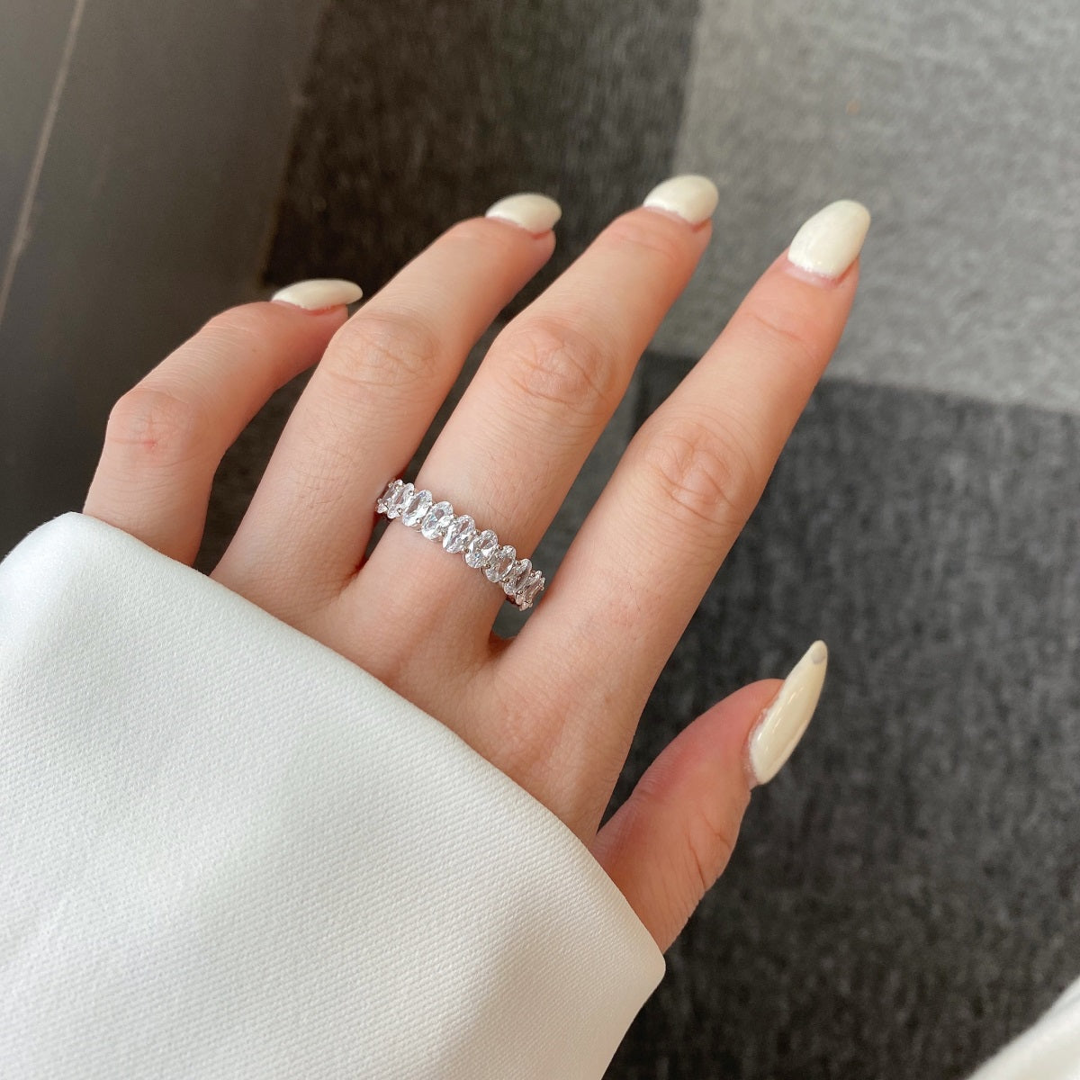 [Olivia Jewelry]Ornate Oval Cut Tennis Ring