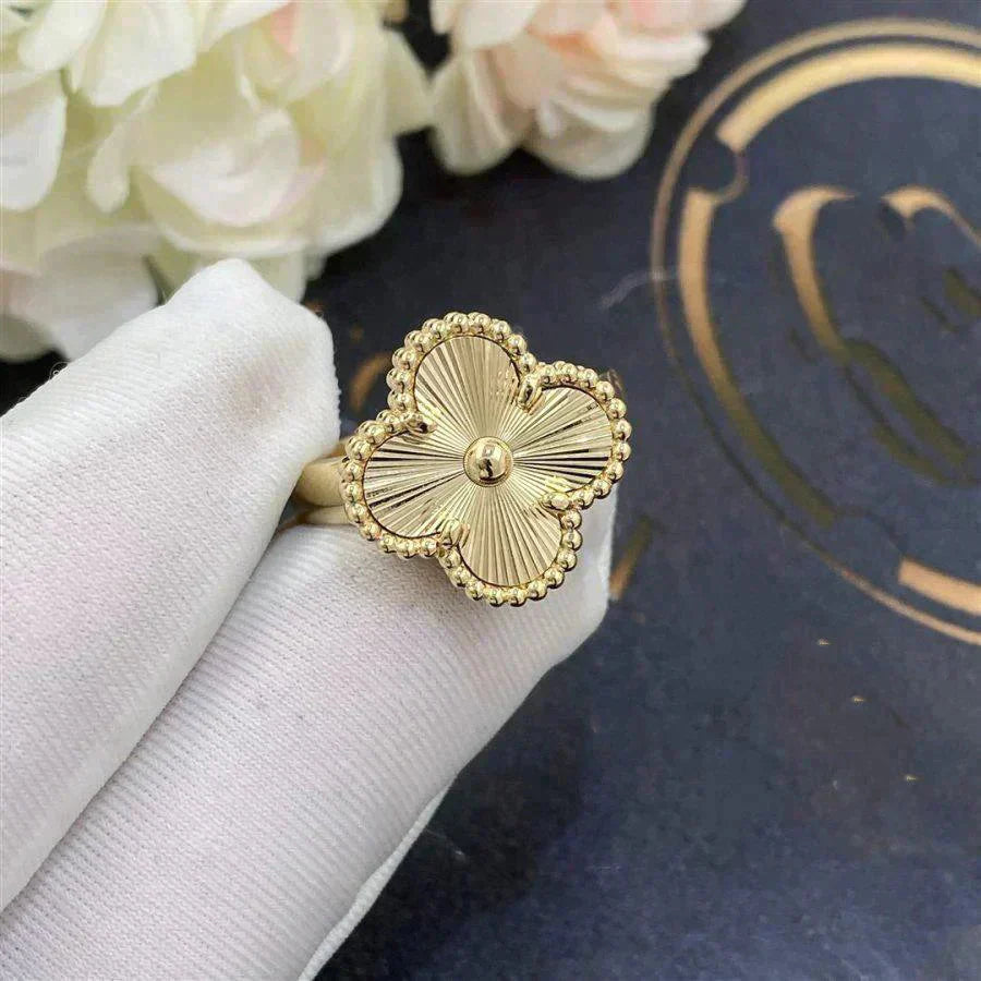 [Olivia Jewelry]CLOVER GOLD RING